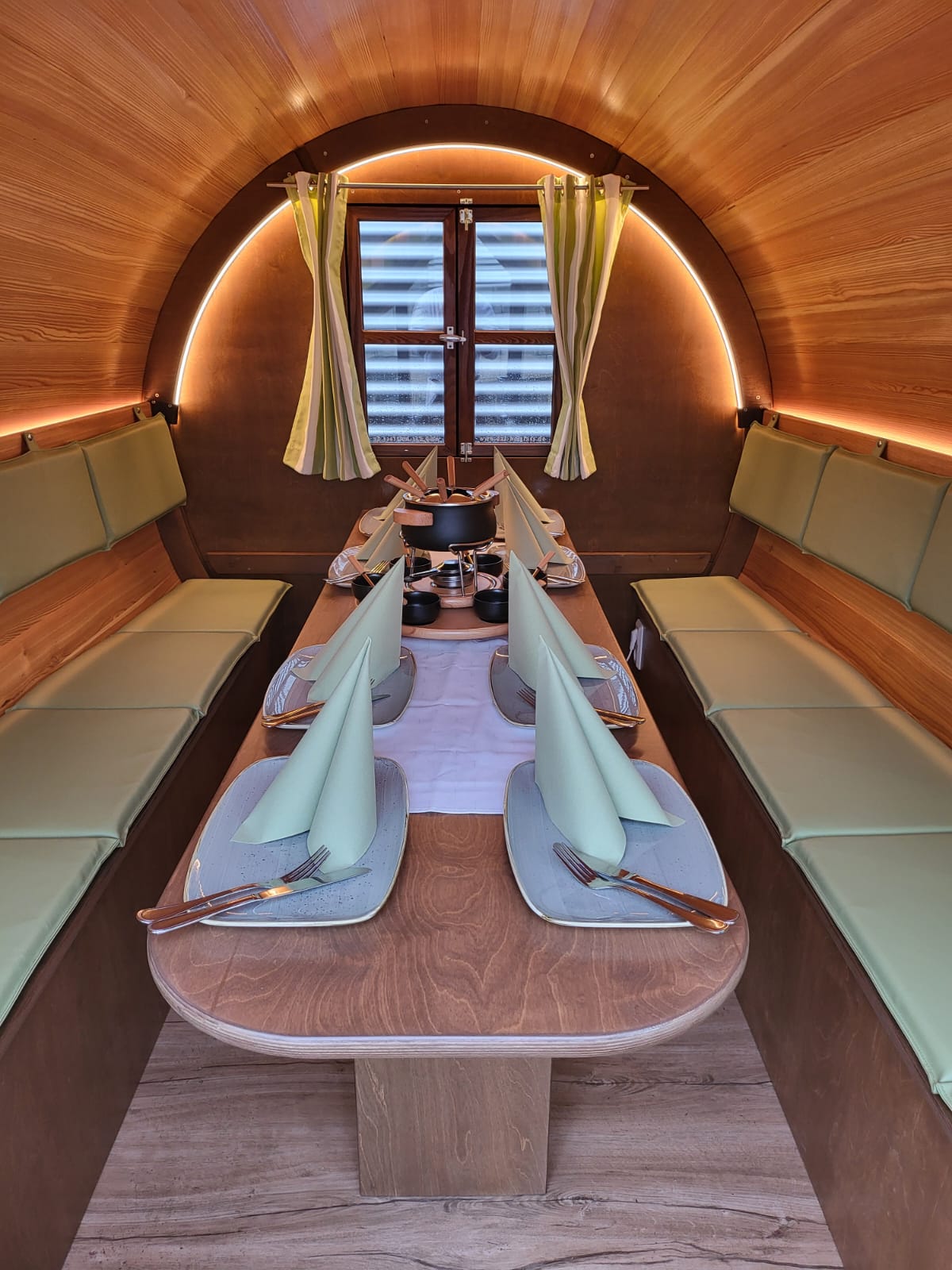 Holzfass im Schlemmertreff